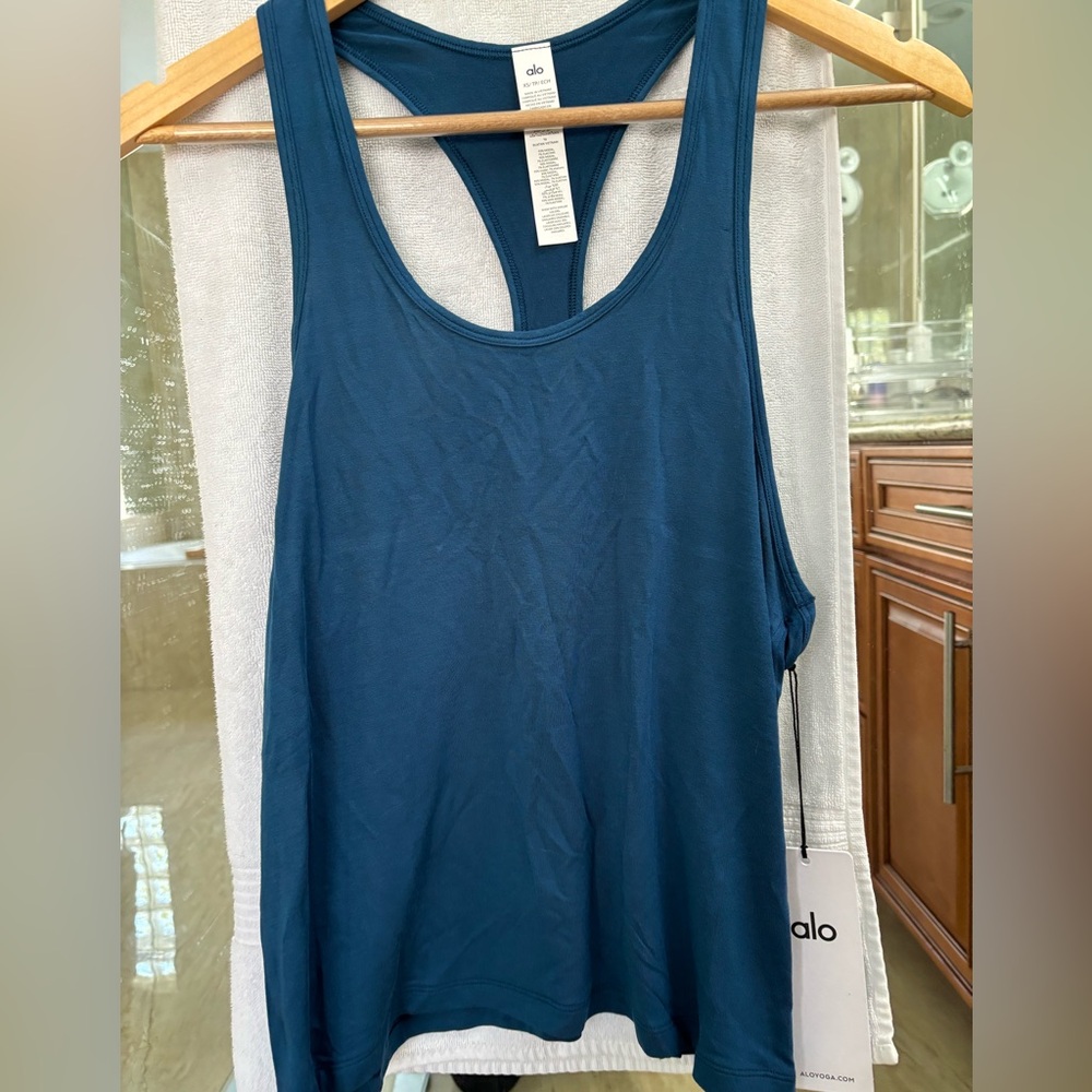 Alo All Day Tank eclipse blue.
